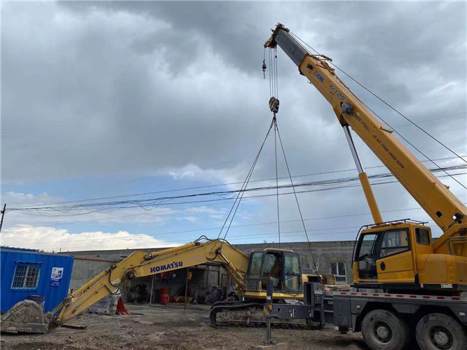 三门县25吨吊车的工作半径是多少？