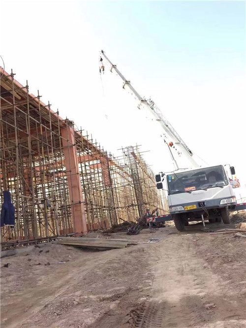 三门县吊车作业的安全注意事项有哪些？