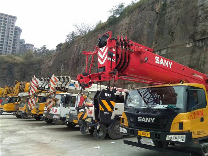 三门县吊车出租按什么计费？台班费、单次费、里程费怎么算？