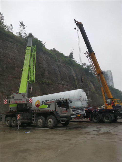 三门县“不怕风雨冻”—— 吊车的 “恶劣环境适应” 技术
